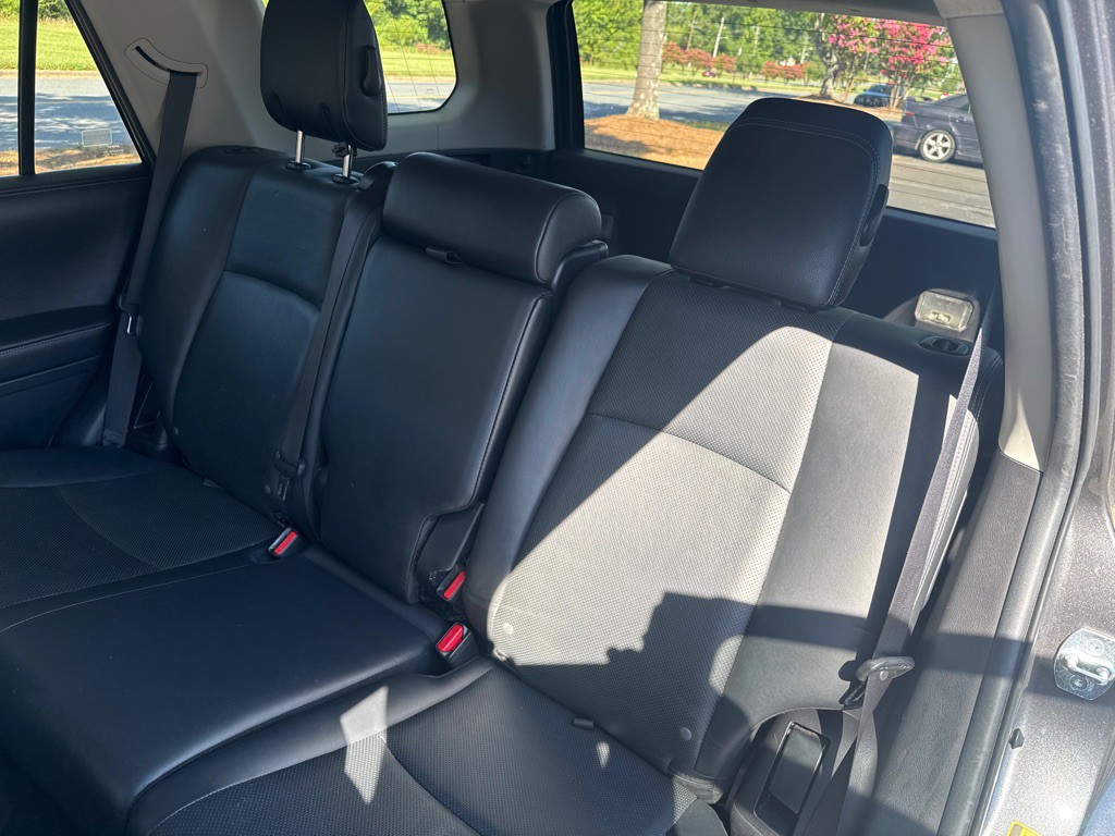 2016 Toyota 4Runner Image 17