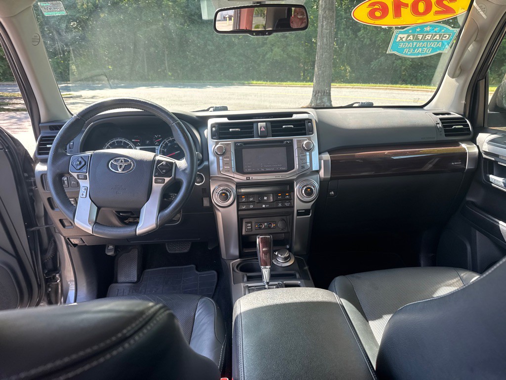 2016 Toyota 4Runner Image 19