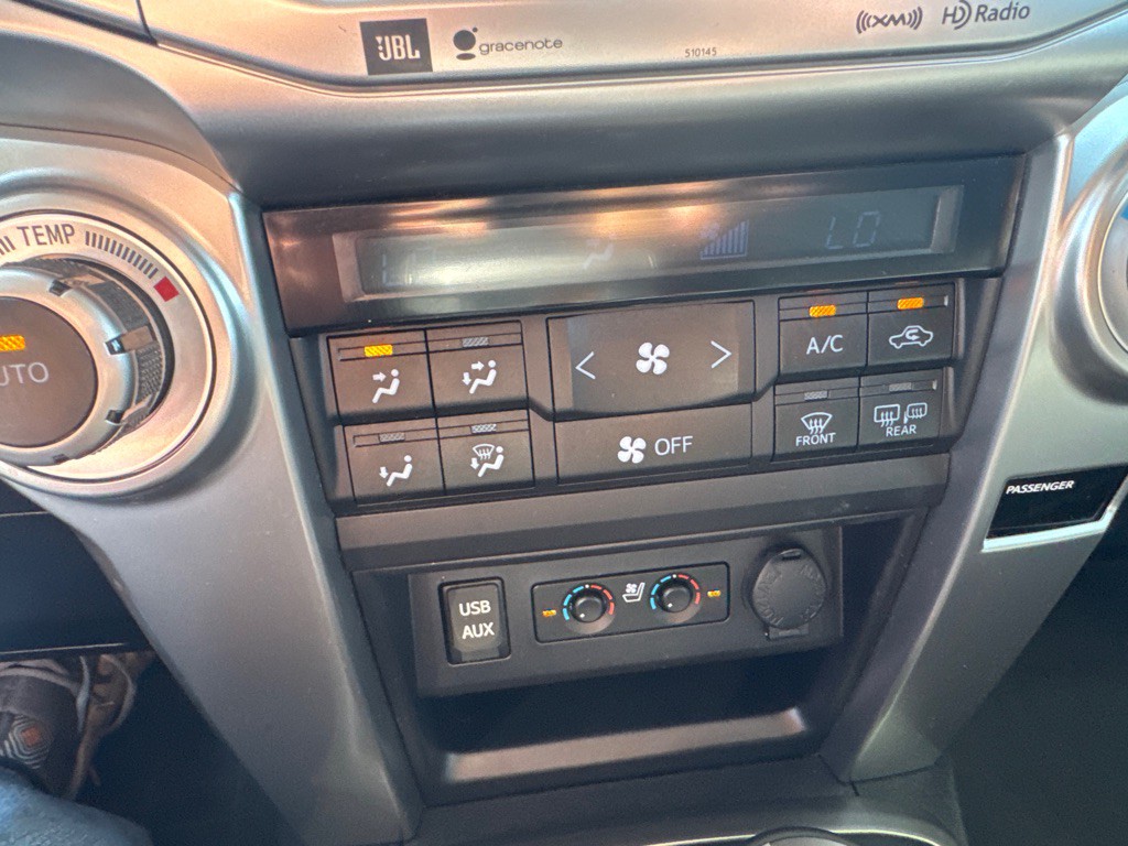 2016 Toyota 4Runner Image 24