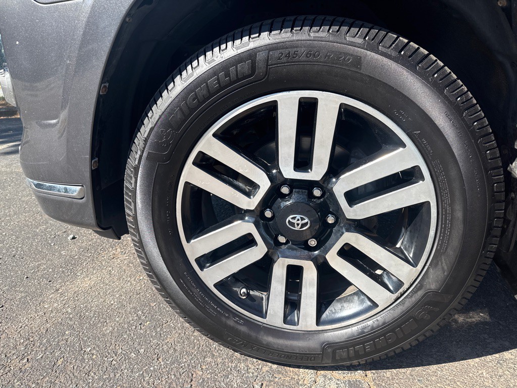2016 Toyota 4Runner Image 31