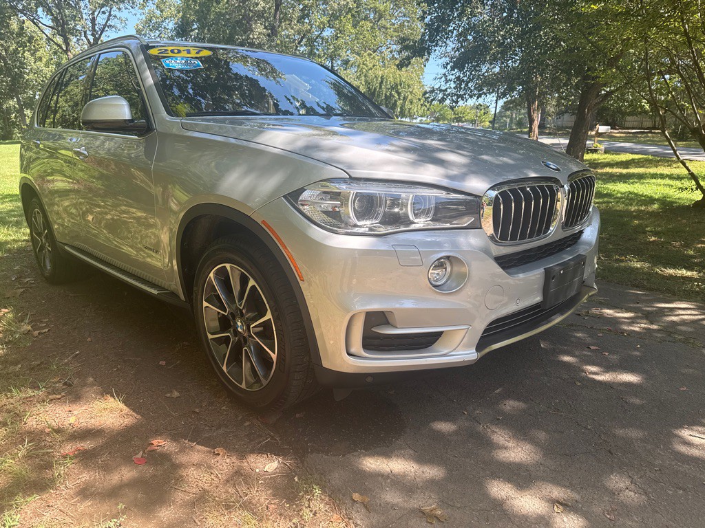 2017 BMW X5 Image 2