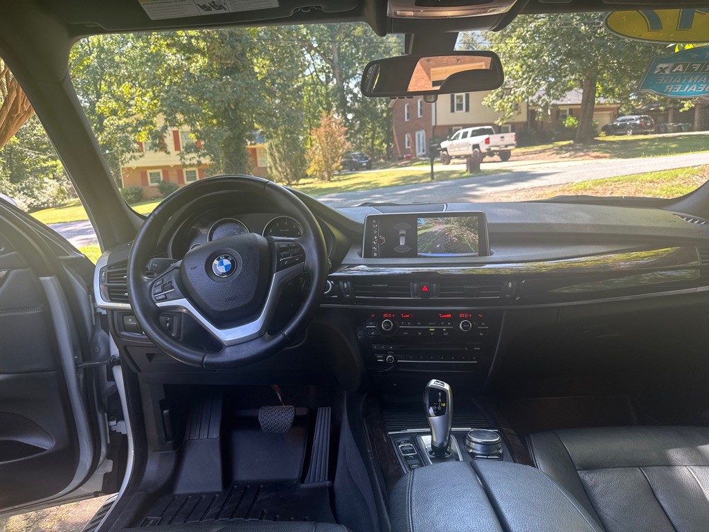 2017 BMW X5 Image 21