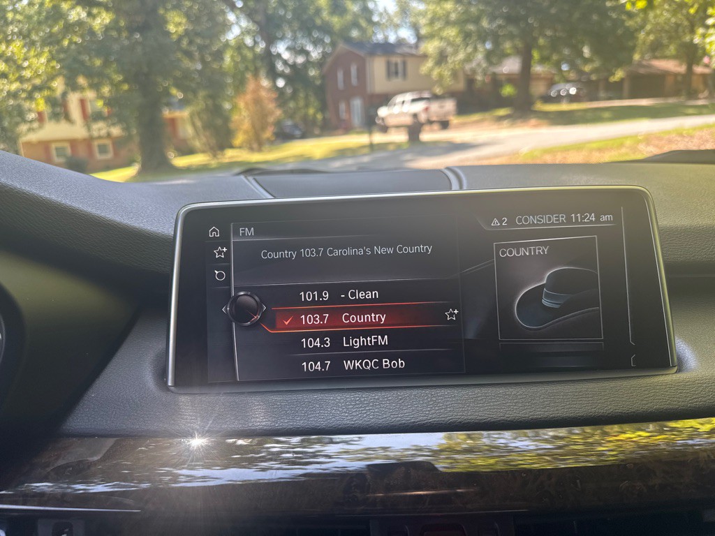 2017 BMW X5 Image 25
