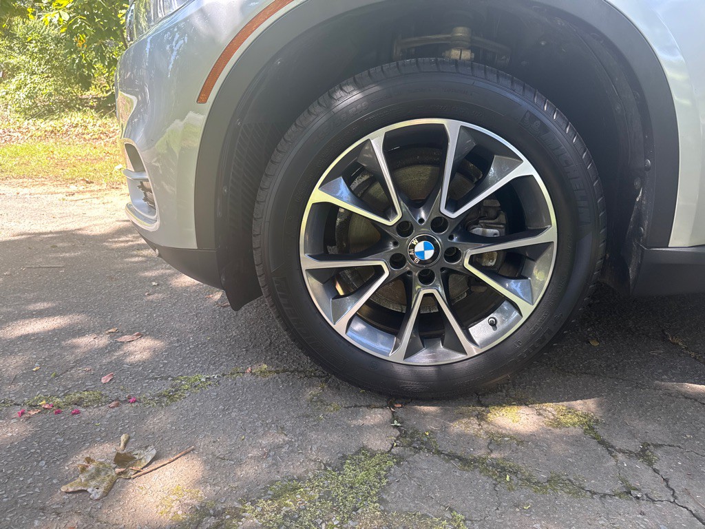 2017 BMW X5 Image 34