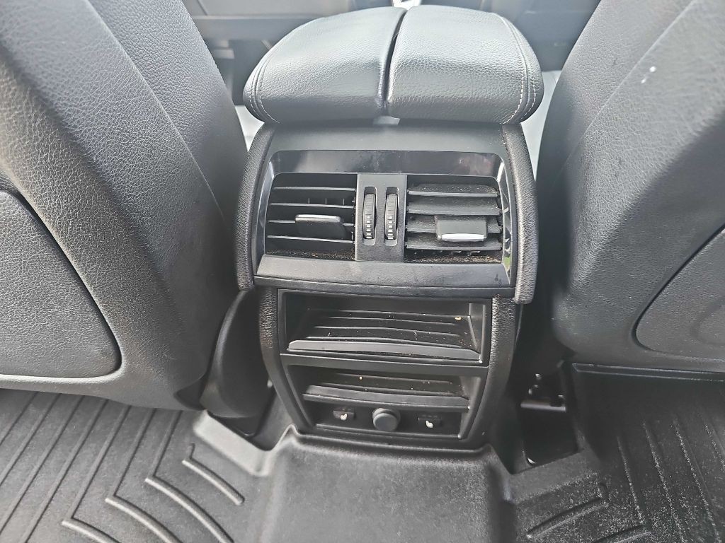 2017 BMW X5 Image 34