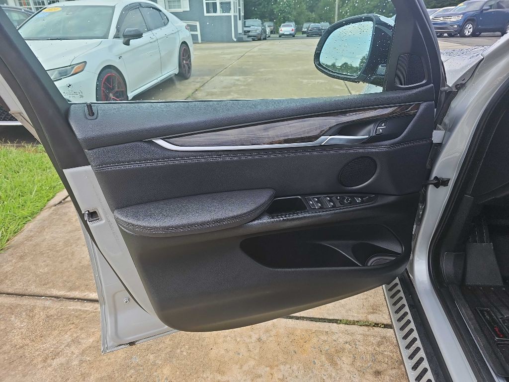 2017 BMW X5 Image 37