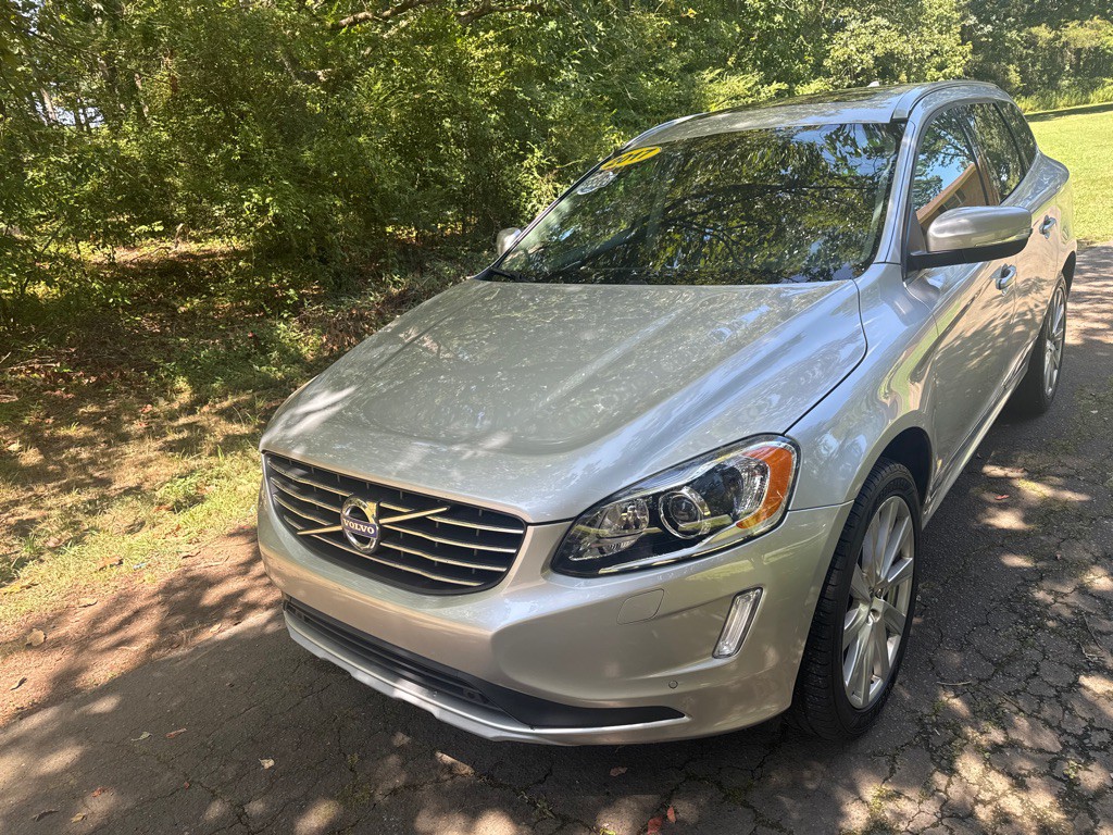 2017 Volvo XC60 Image 4