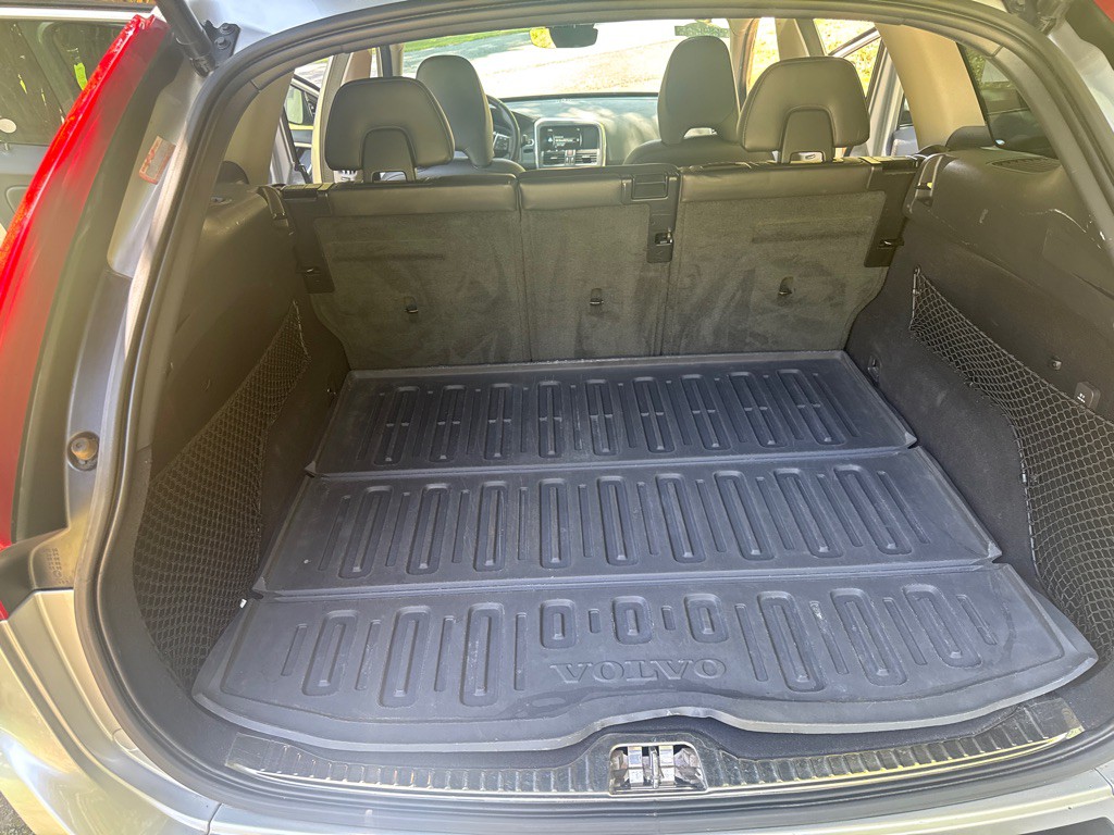 2017 Volvo XC60 Image 19