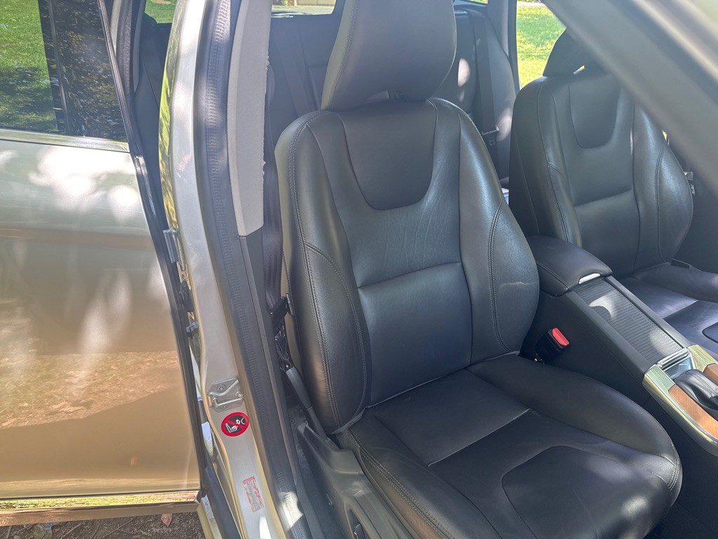 2017 Volvo XC60 Image 20