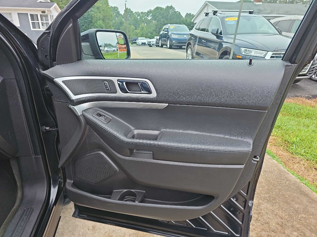 2013 Ford Explorer Image 35