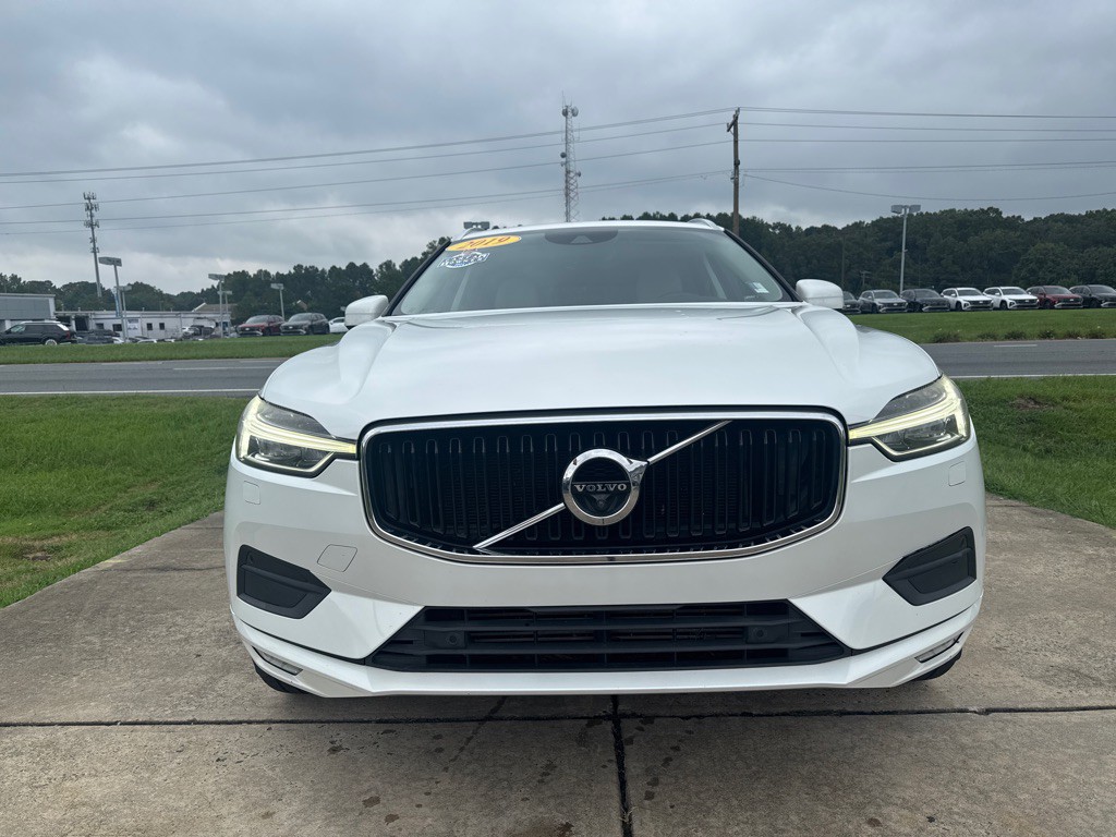 2019 Volvo XC60 Image 3