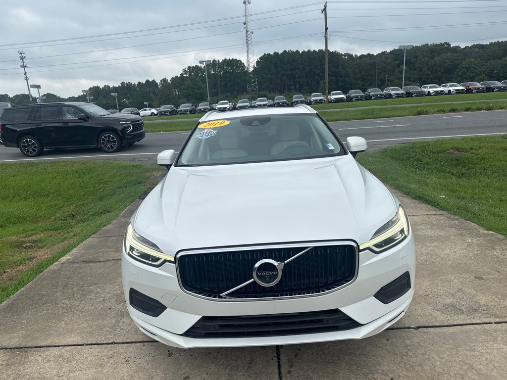 2019 Volvo XC60 Image 6