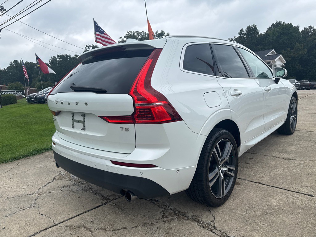 2019 Volvo XC60 Image 8