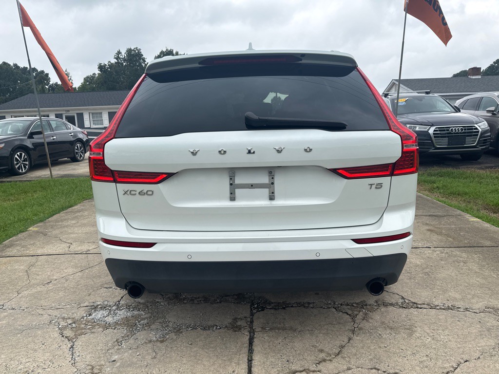 2019 Volvo XC60 Image 9