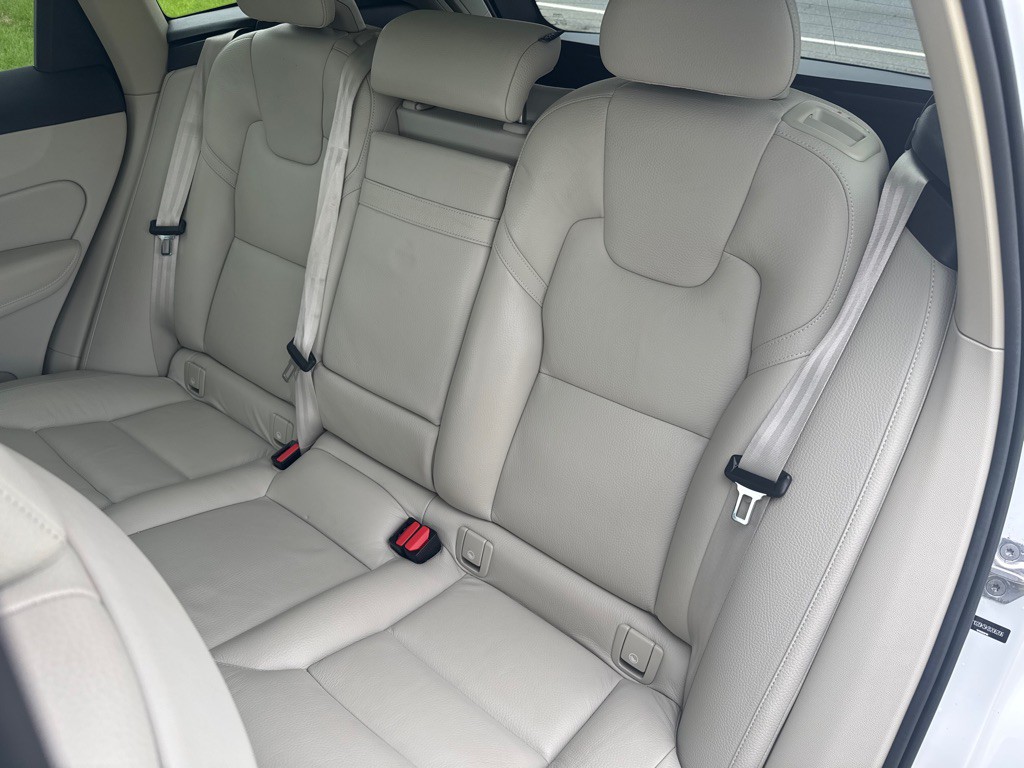 2019 Volvo XC60 Image 20