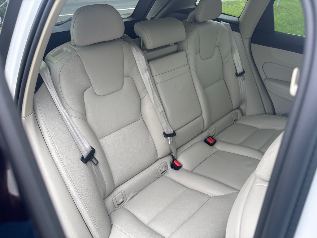 2019 Volvo XC60 Image 23