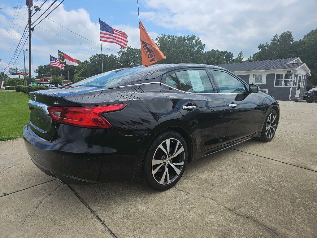 2017 Nissan Maxima Image 11