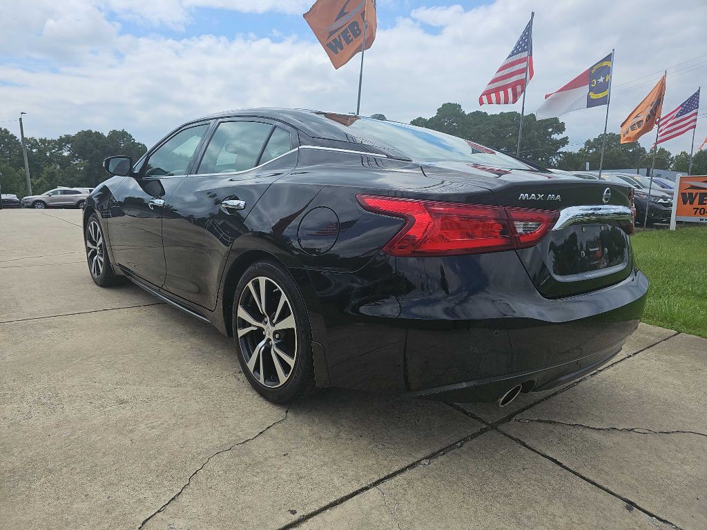 2017 Nissan Maxima Image 13