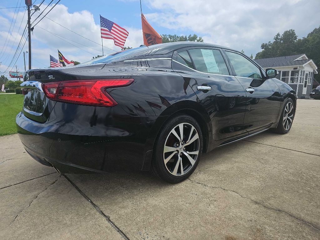 2017 Nissan Maxima Image 14