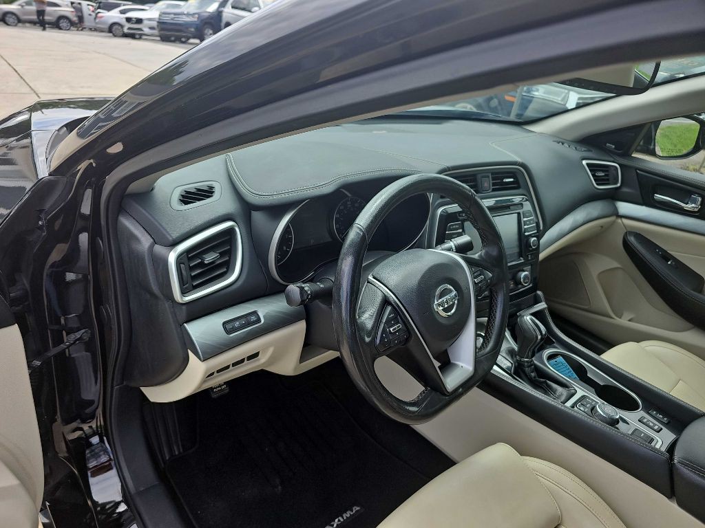 2017 Nissan Maxima Image 19