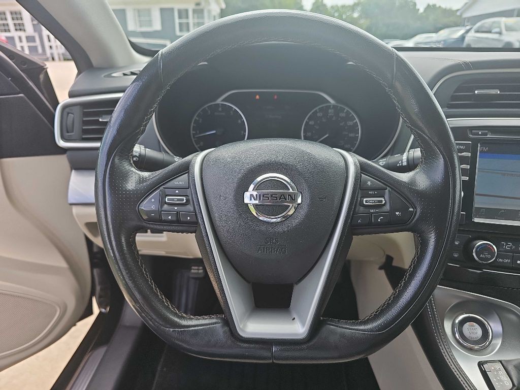 2017 Nissan Maxima Image 25