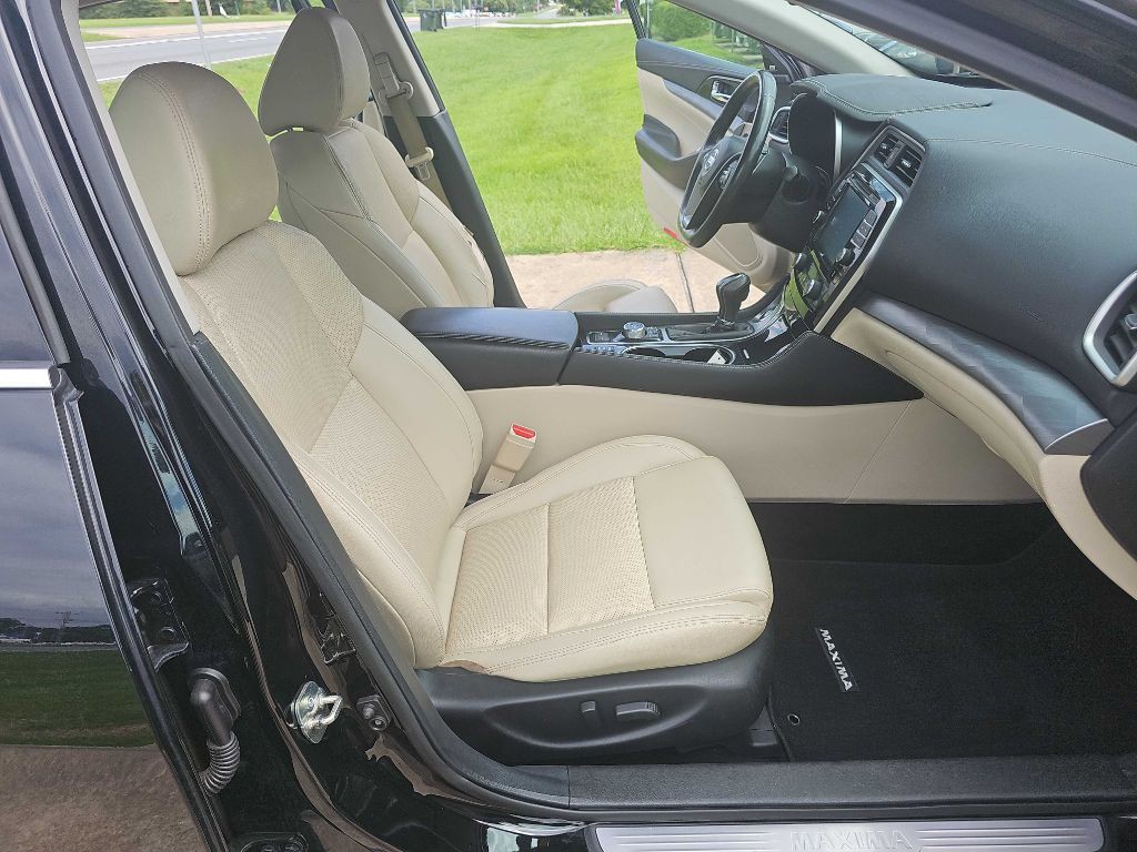 2017 Nissan Maxima Image 29