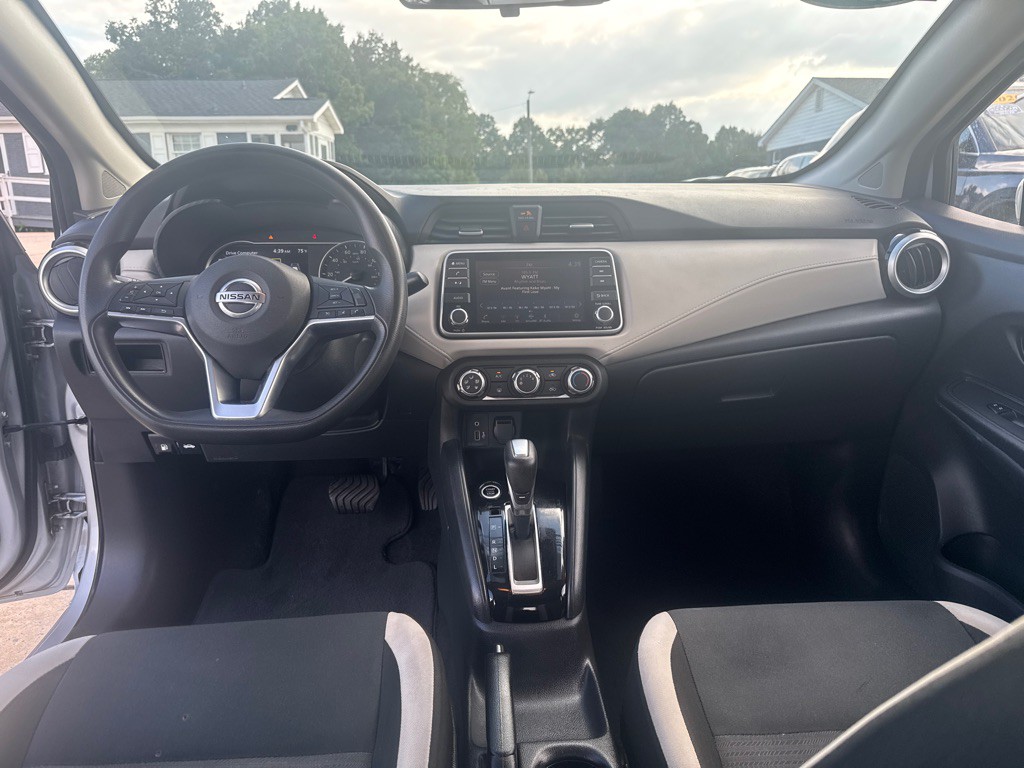 2021 Nissan Versa Image 23
