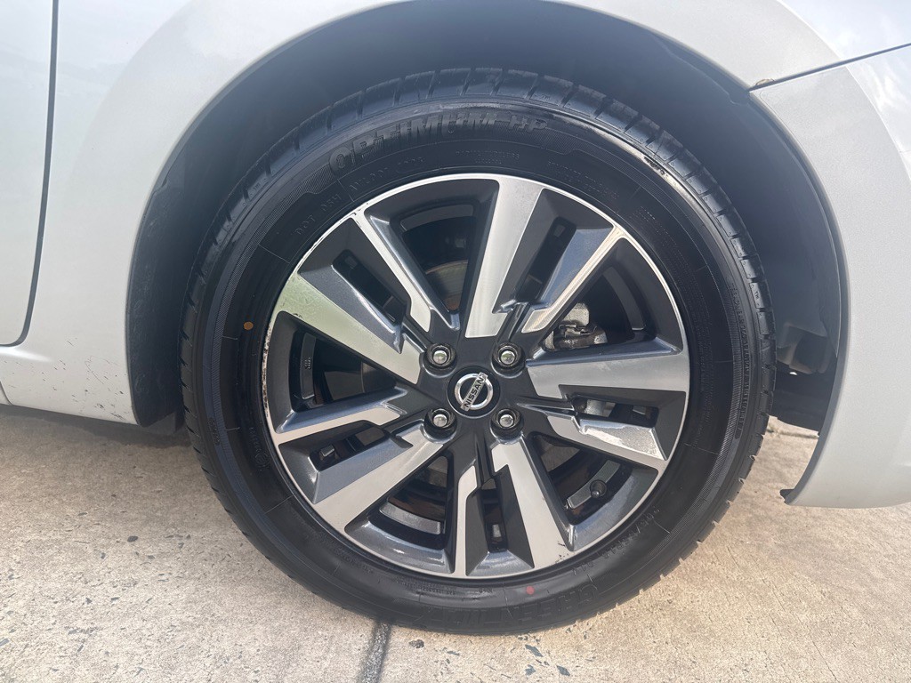 2021 Nissan Versa Image 34