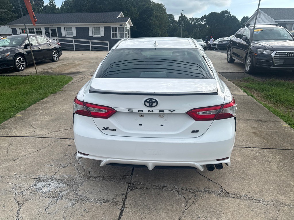 2020 Toyota Camry Image 12