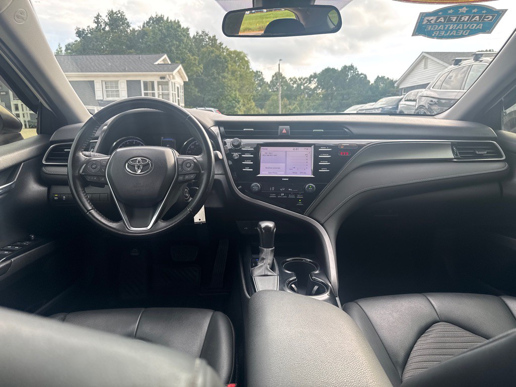 2020 Toyota Camry Image 23
