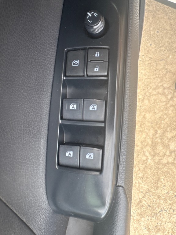 2020 Toyota Camry Image 24