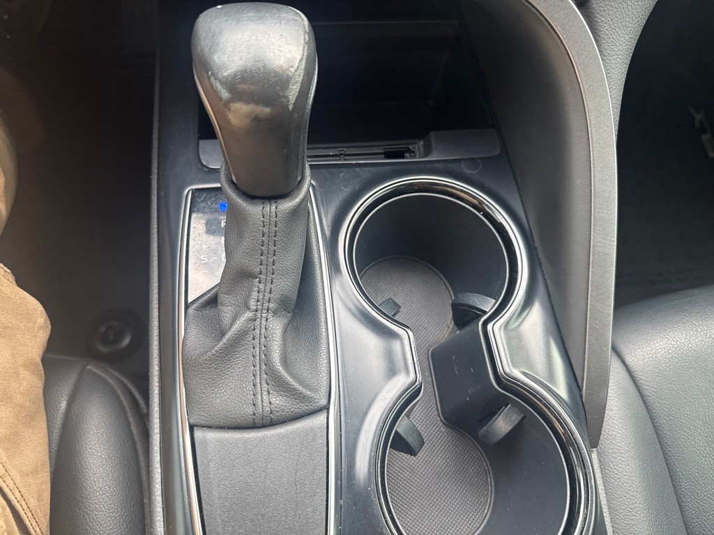 2020 Toyota Camry Image 30