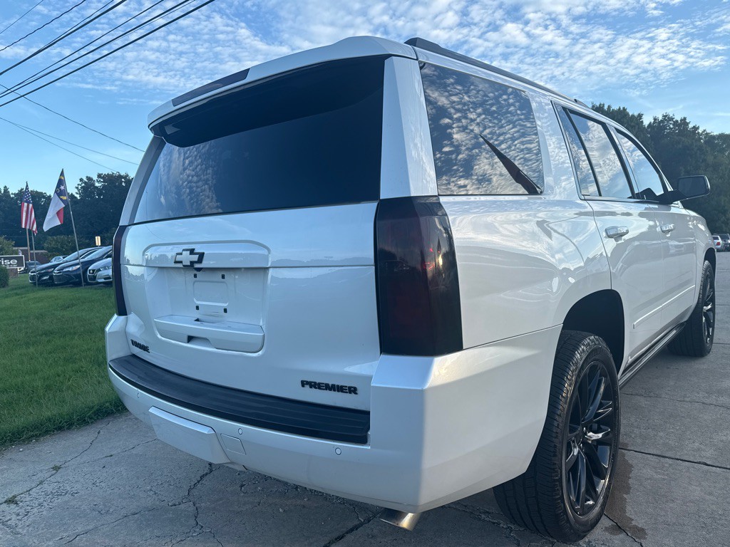 2019 Chevrolet Tahoe Image 12