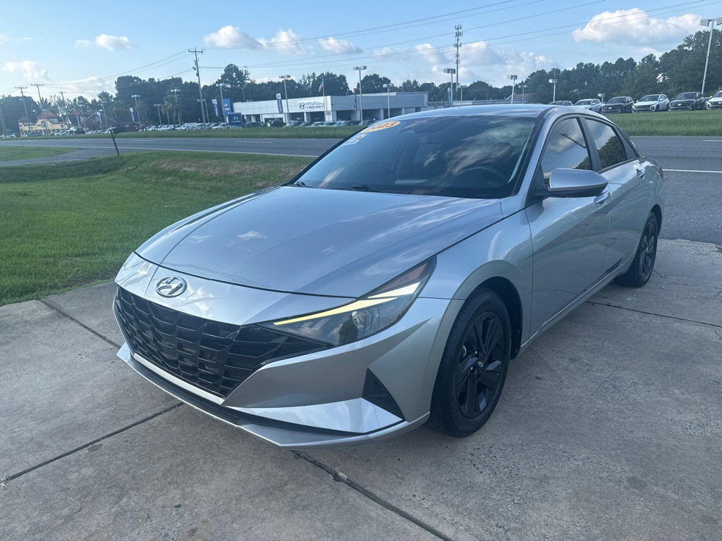 2023 Hyundai Elantra Image 1