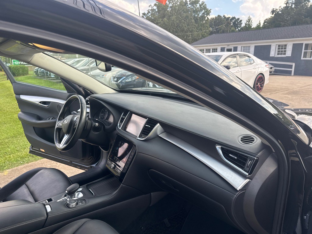 2019 INFINITI QX50 Image 18