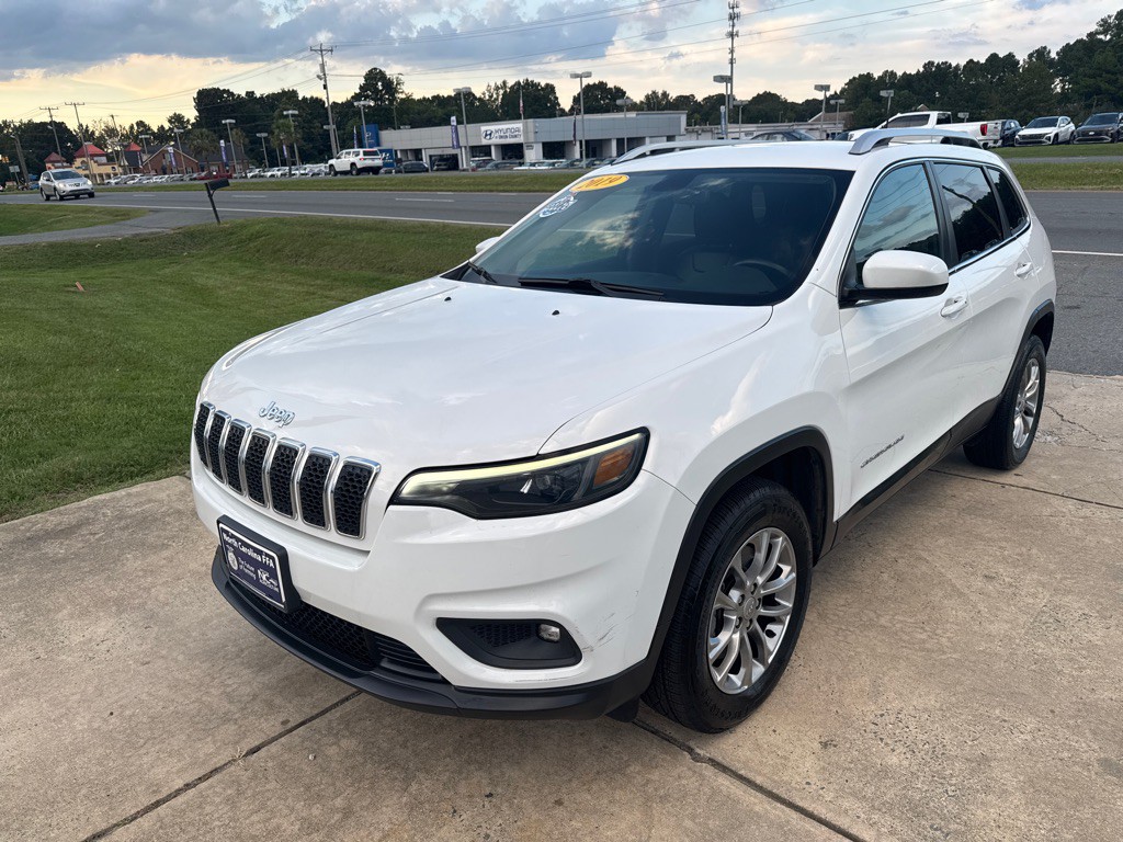 2019 Jeep Cherokee Image 1