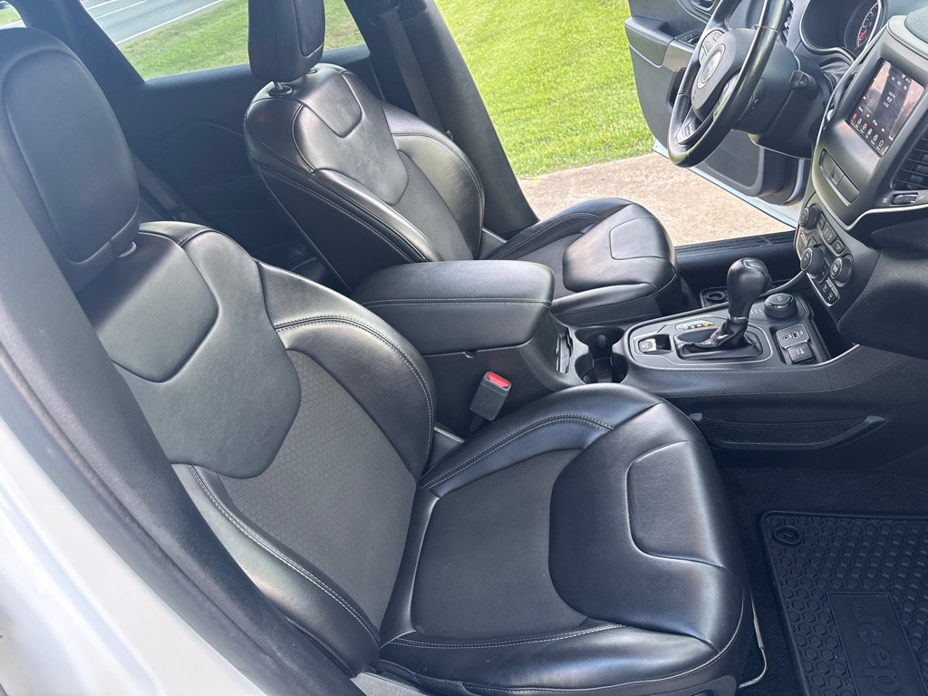 2019 Jeep Cherokee Image 18