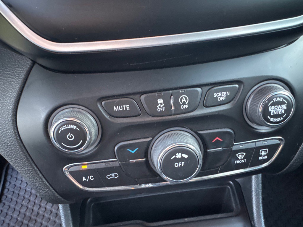 2019 Jeep Cherokee Image 31