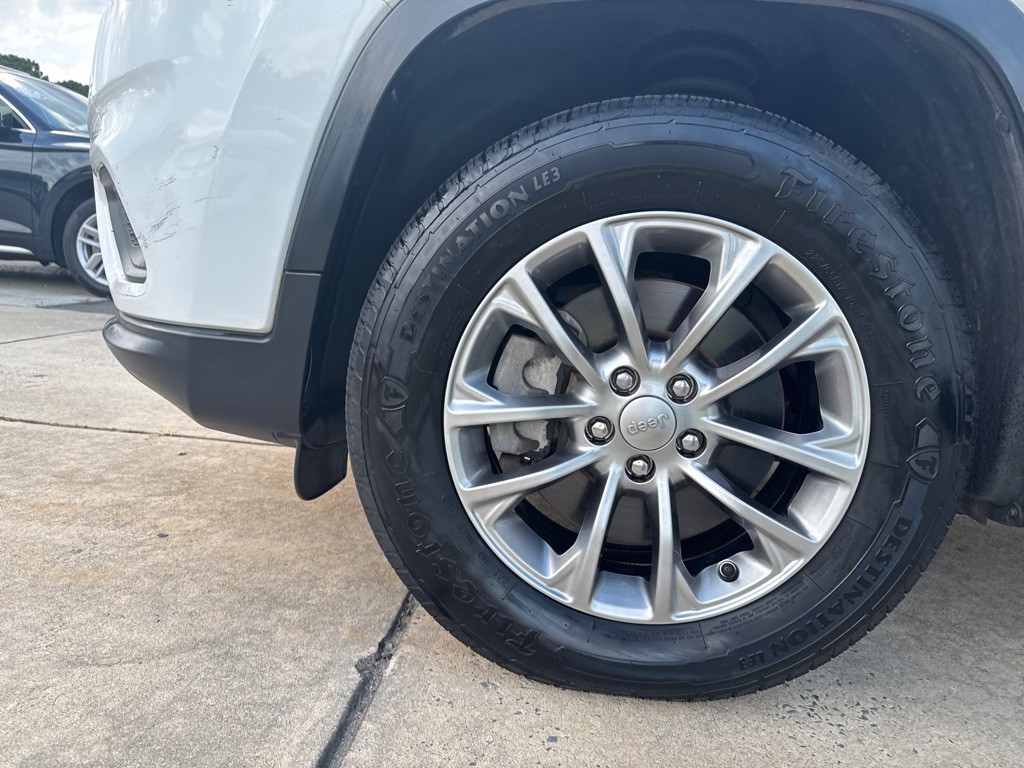 2019 Jeep Cherokee Image 37