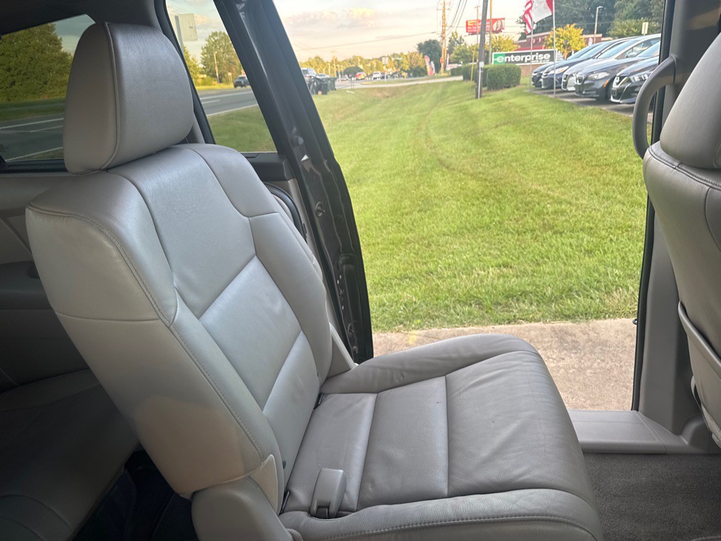 2015 Honda Odyssey Image 24