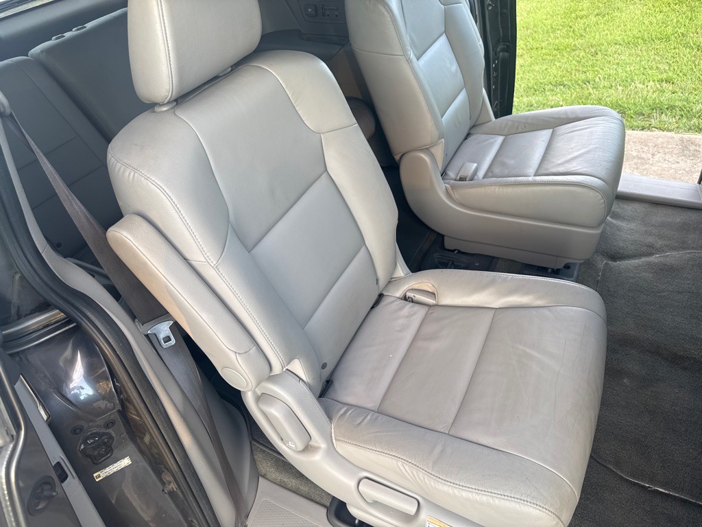 2015 Honda Odyssey Image 25
