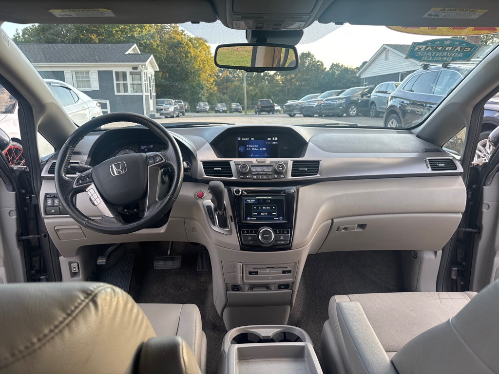 2015 Honda Odyssey Image 28