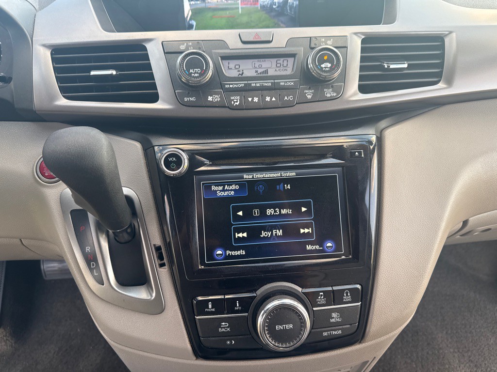 2015 Honda Odyssey Image 33