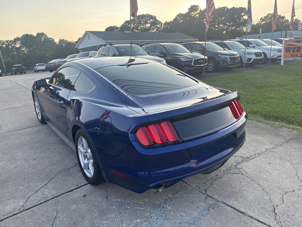 2016 Ford Mustang Image 8