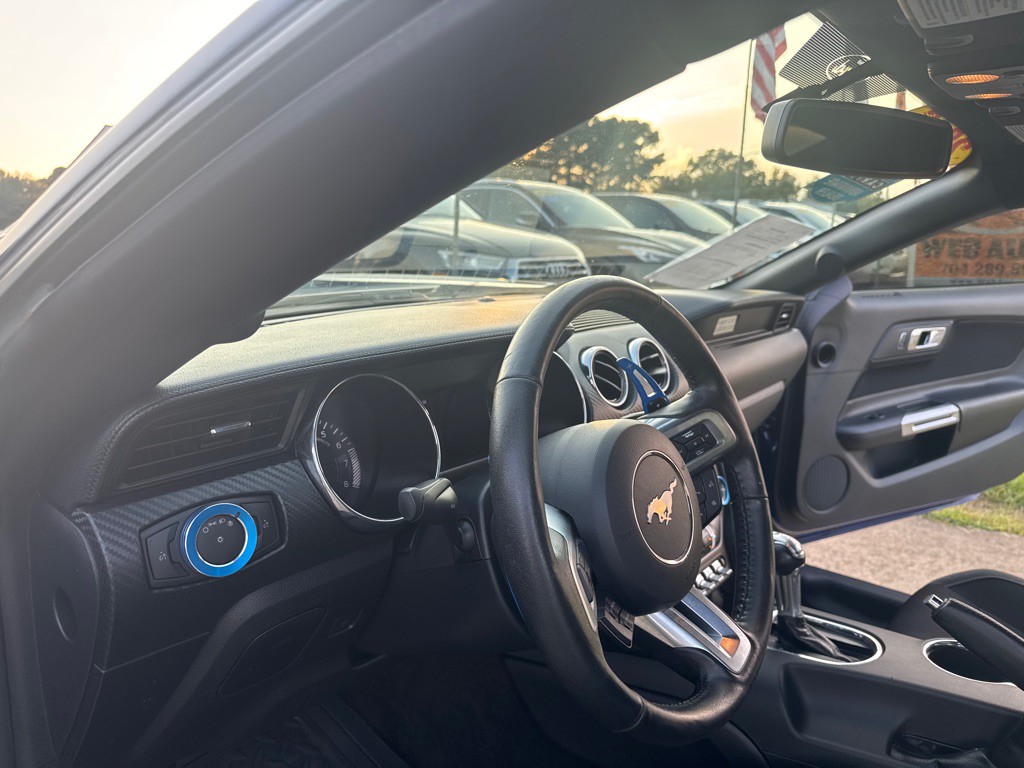 2016 Ford Mustang Image 18