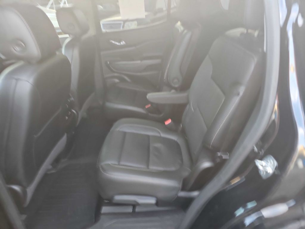 2020 GMC Acadia Image 28