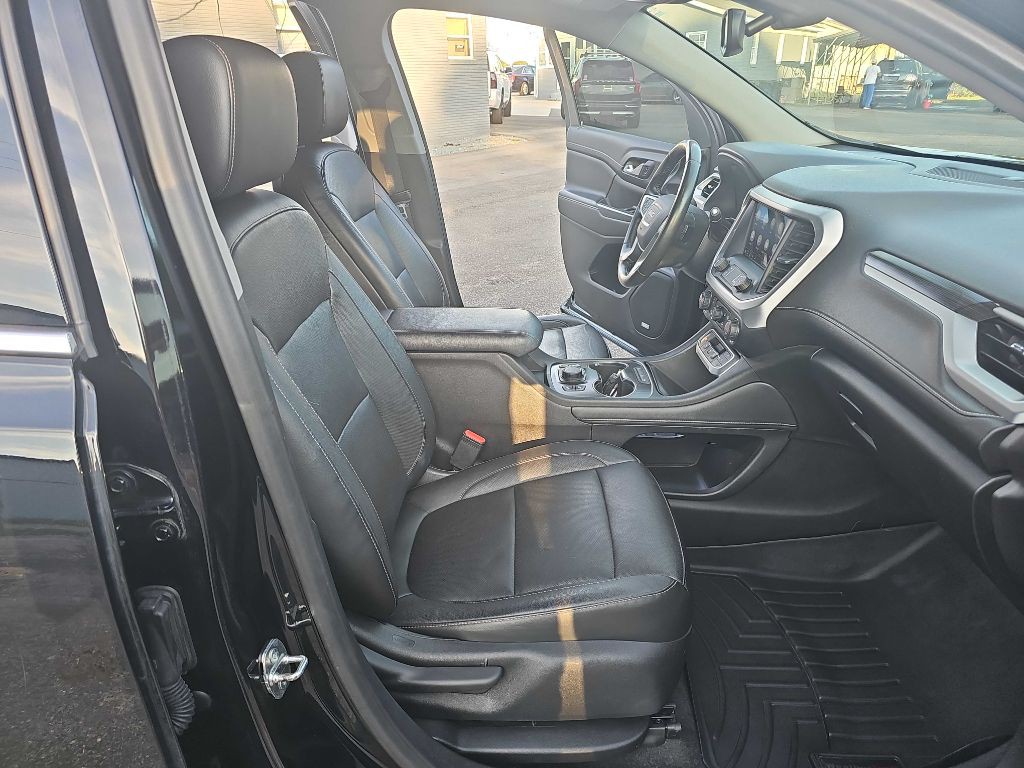 2020 GMC Acadia Image 32