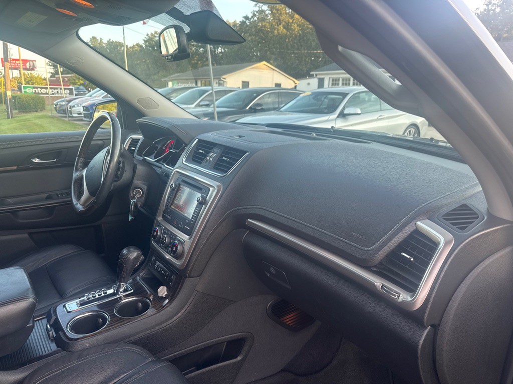2014 GMC Acadia Image 16