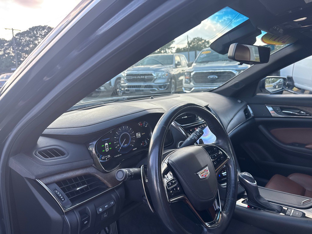 2017 Cadillac CTS Image 18
