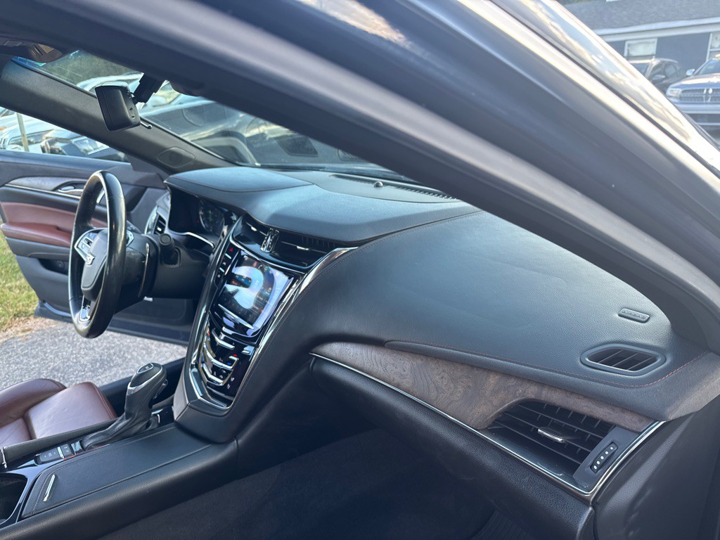 2017 Cadillac CTS Image 19